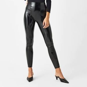 Spanx Faux Patent Leather Leggings size M